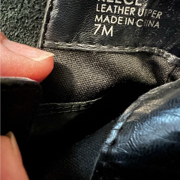 Pointed black booties 7m - Picture 3 of 4